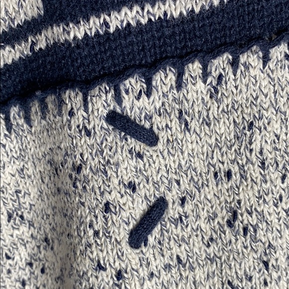 Vintage keyhole button Aztec pattern sweater sz S - Picture 10 of 11